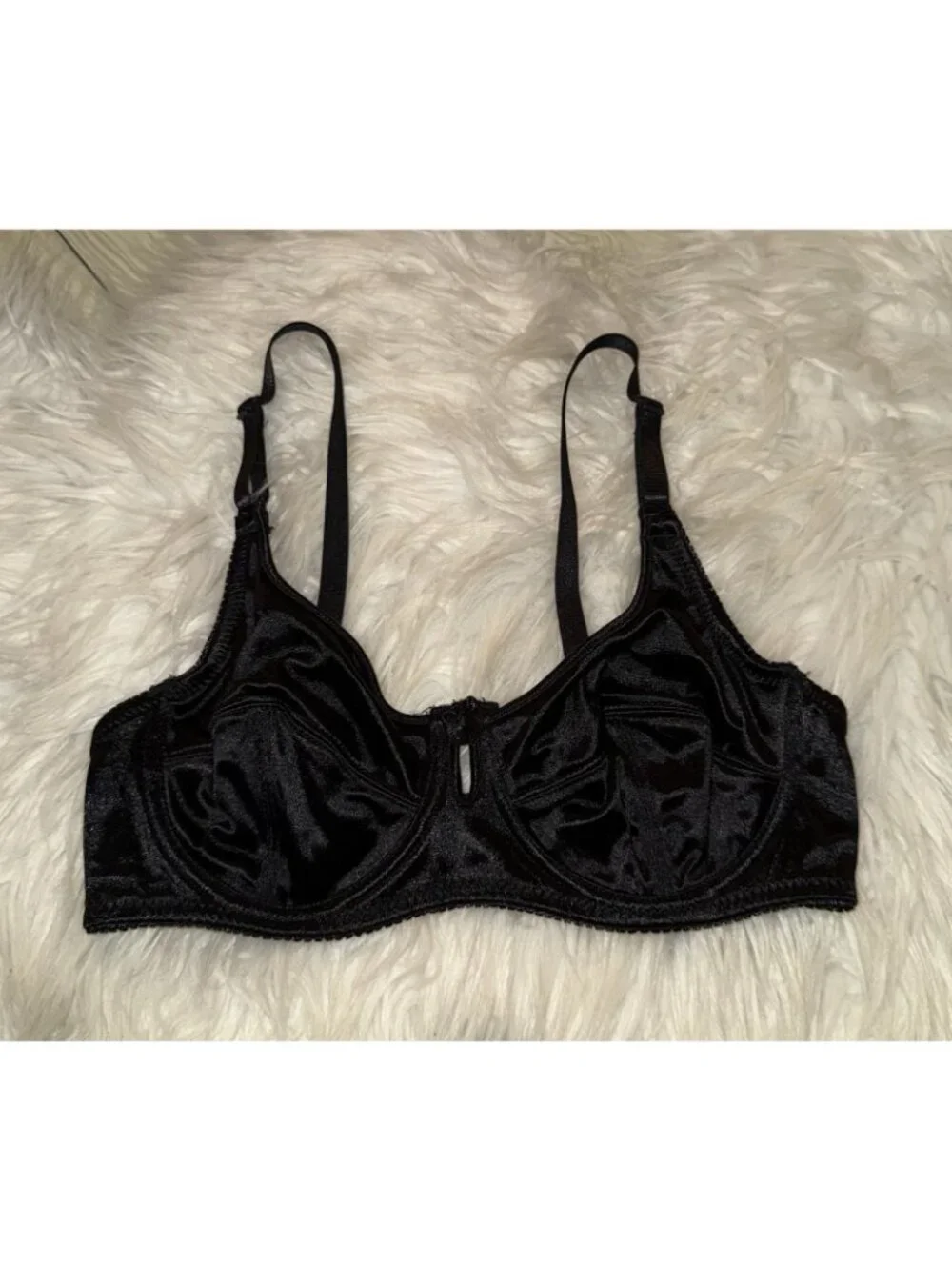 Jolie Second Skin Satin Bra Unlined Underwire Womens 34C Black